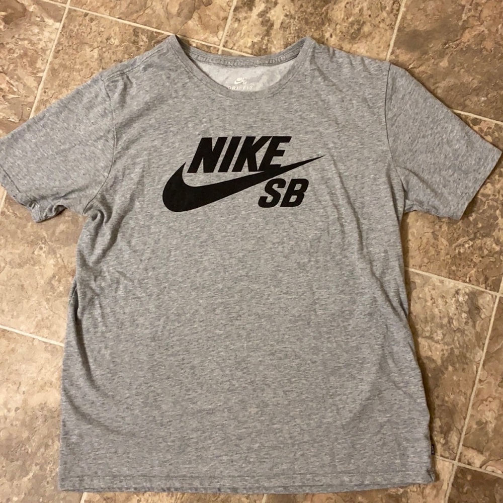 Nike SB gray T-shirt